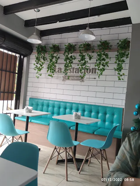 La Estación - Sanguchería