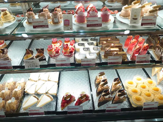 Queen Pastry shop