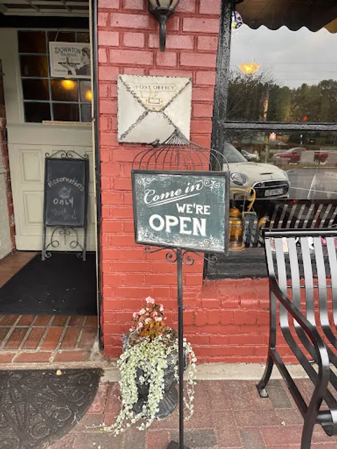 Fergusson's on the Square