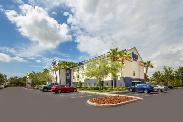 Fairfield by Marriott Inn & Suites Sarasota Lakewood Ranch