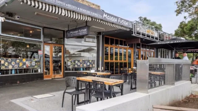 Monty cafe & restaurant