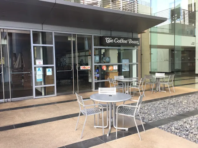 The Coffee Bean & Tea Leaf