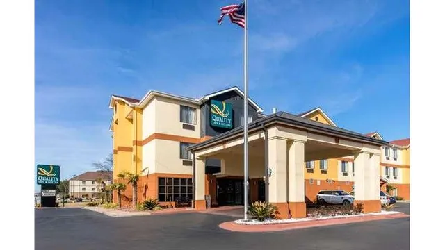 Quality Inn & Suites Montgomery East Carmichael Rd