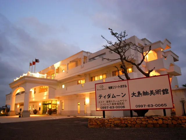 Amami Resort Hotel Thida Moon