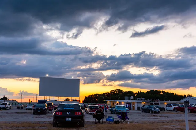 Rt 66 Skyview Drive-In