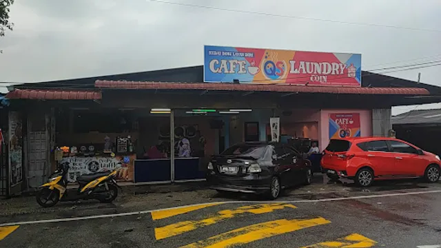 Waffle & Kopi by Hafiyahlicious