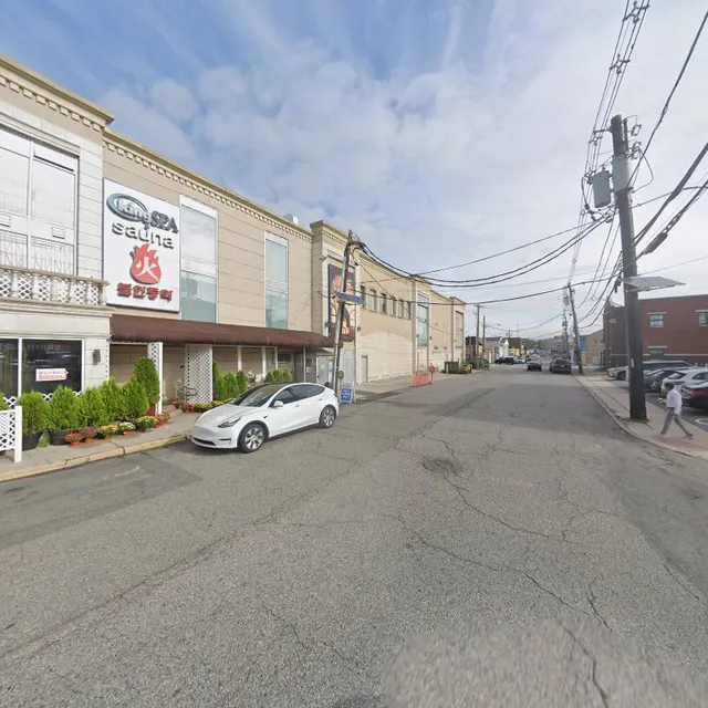 King Spa Palisades Park