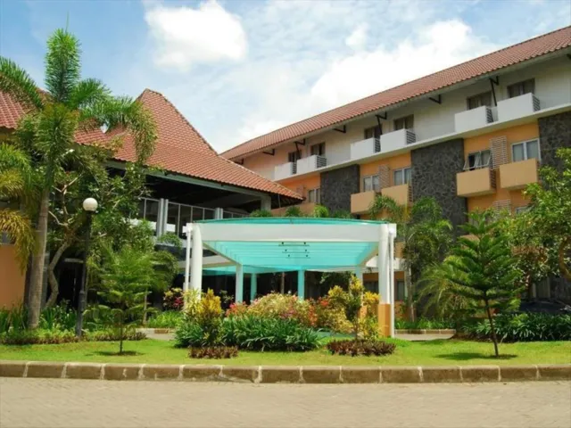 University Hotel
