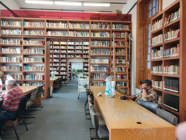 Biblioteca Pública Sor Juana Inés de la Cruz