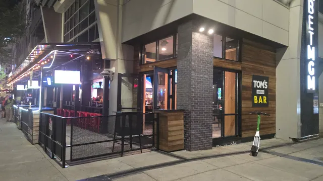 Tom's Watch Bar - Cincinnati