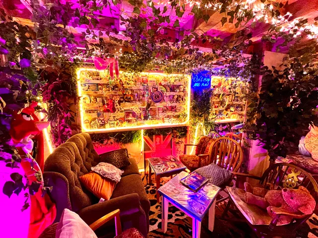 Little Nan’s Bar 2.0