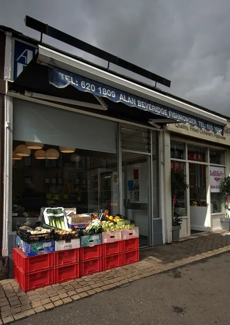 Alan Beveridge Fishmongers Giffnock
