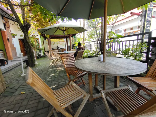 Mr Uduk Resto Garden