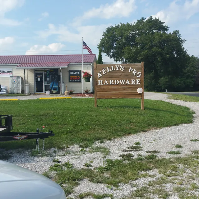 Kelly's Pro Hardware & Salvage