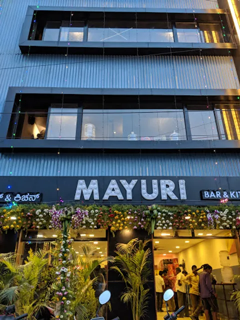 Mayuri Bar & kitchen