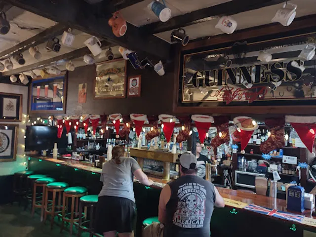 Crown & Anchor English Pub