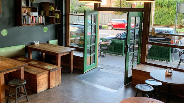 Hungry Grasshopper Café