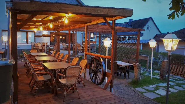 Roastineer Hotel & Steakhouse