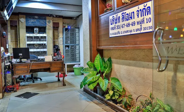 Harry’s Hotel Bar & Restaurant