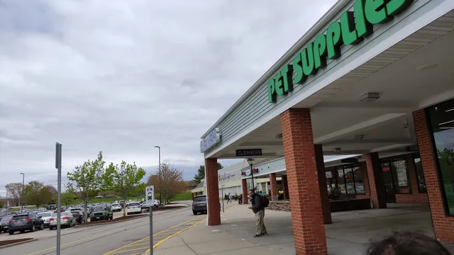 Salt Pond Shopping Center