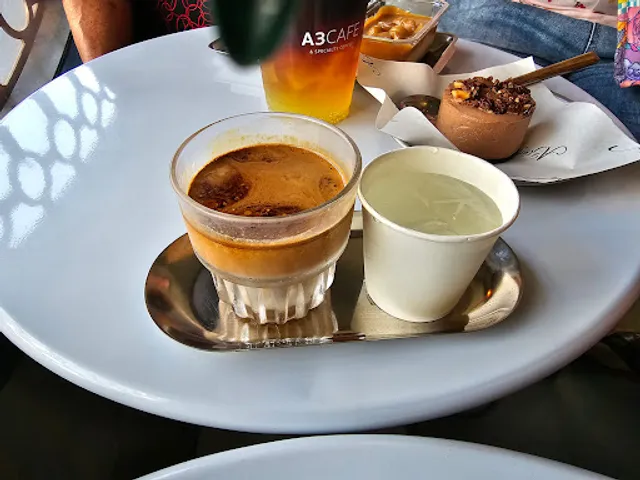 A3Cafe & Specialty Coffee : Talad San Jao