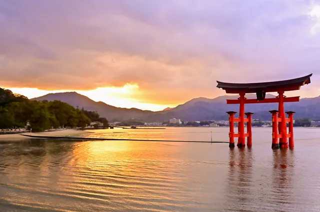 Itsukushima Shrine Otorii Gate