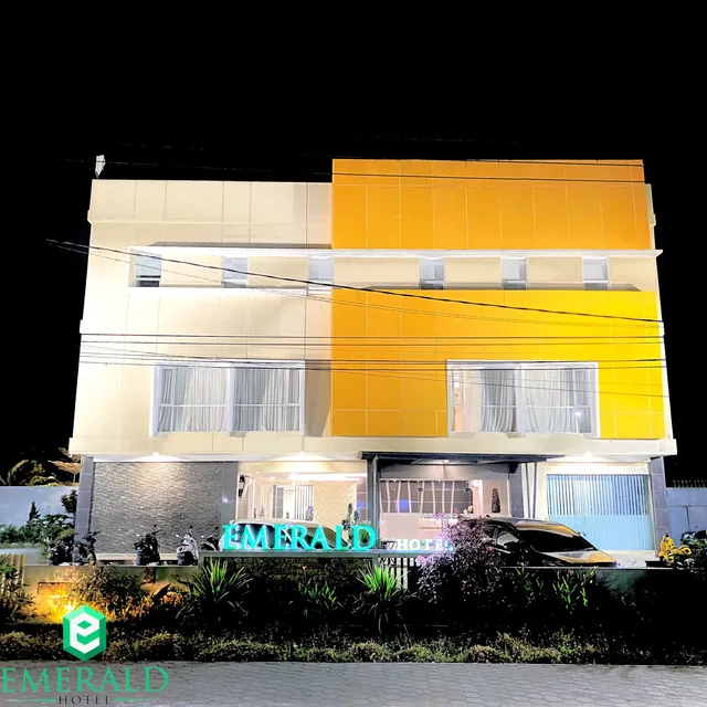 Emerald Hotel