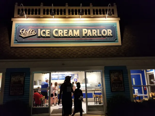 Ice Cream Parlor at Cedar Point