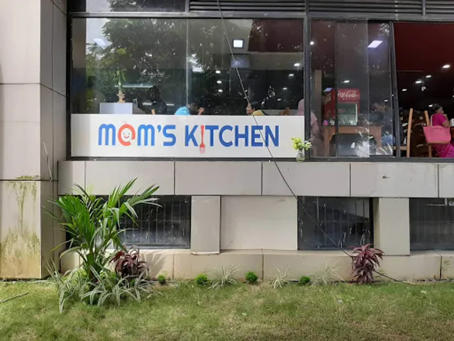Moms Kitchen