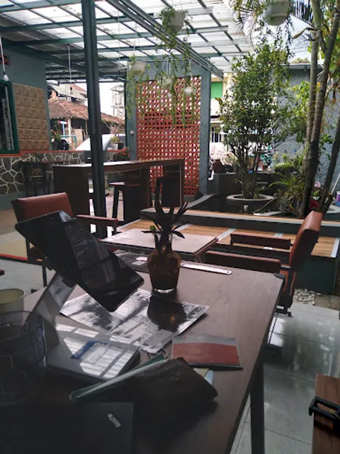 PLUGIN COFFEE AND CO WORKING SPACE