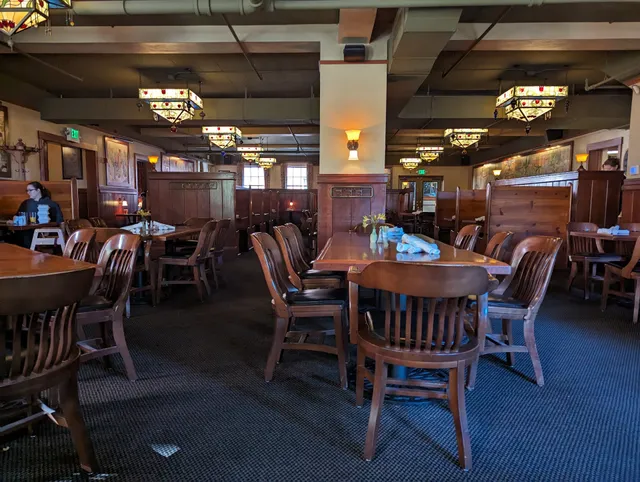 McMenamins Edgfield Winery