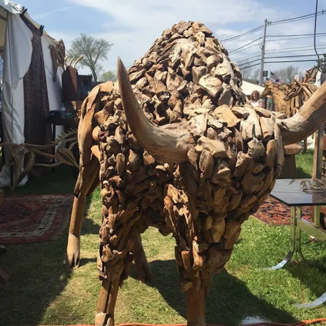 Montana Nights Axe Throwing - Newington