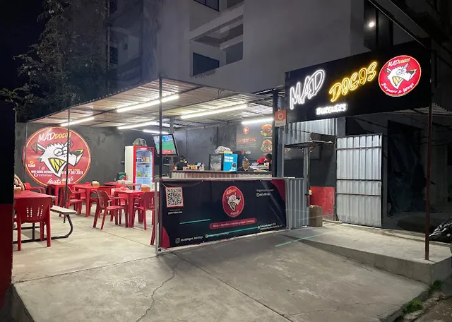 Mad Dogos Hotdogs Burgers Boneless & Wings