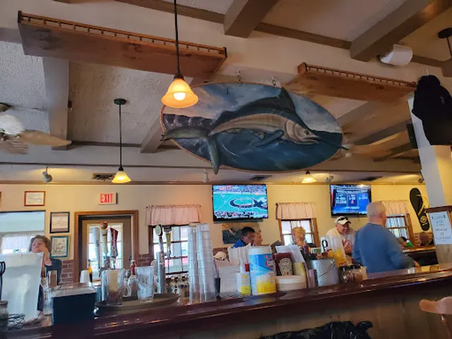 Mulligan's Shore Bar & Grill