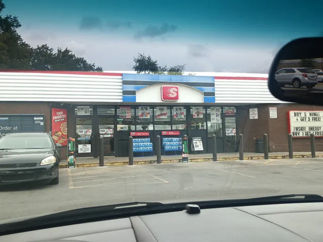 Valley Station Shopping Center