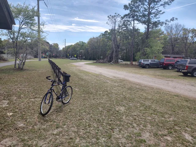 Fanning Springs Trailhead