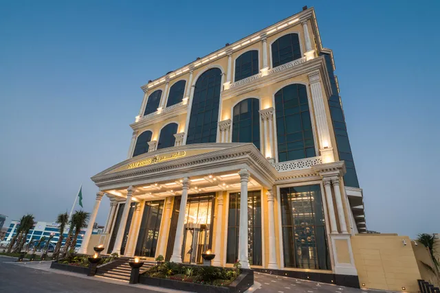 Narcissus Al Hamra Hotel