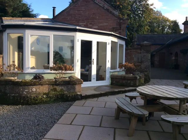 Garth House Castle, Cottages & Studio