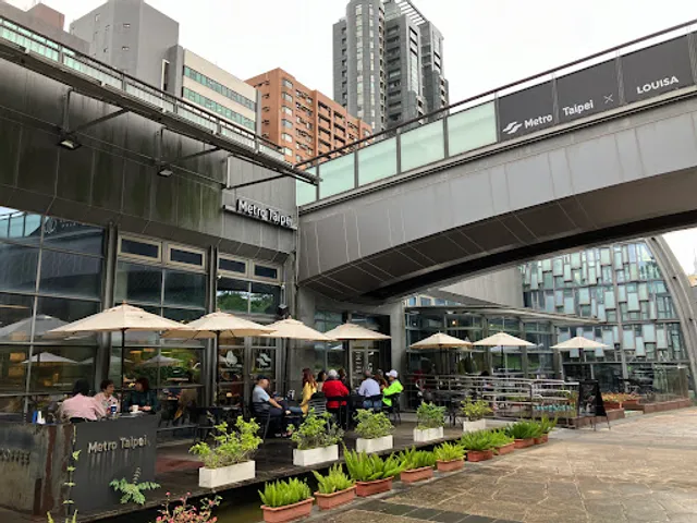 Metro Taipei × Louisa Coffee