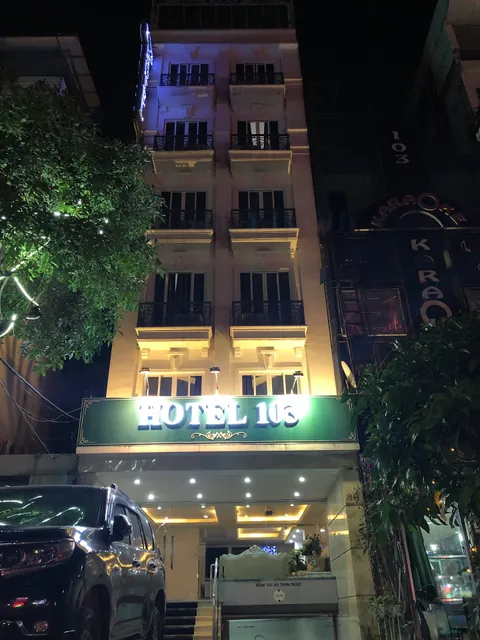 Hotel 103