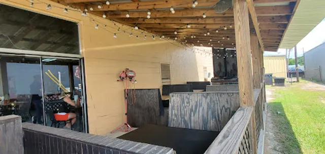 Bone's Backstreet BBQ