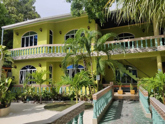 Surf & Yoga retreat Maldives