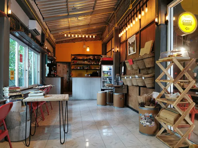 Yummy To My Tummy Bakery