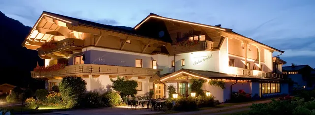 Appartementhaus - Ferienwohnungen Schartental