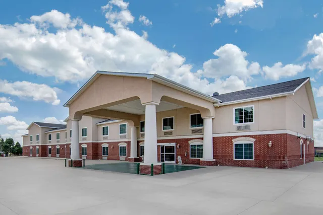 Quality Inn & Suites Clayton, NM