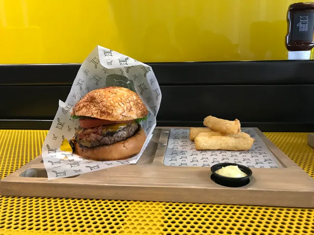 Bozgos Gastronomy Burgers