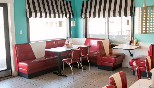 Delsa's Ice Cream Parlour