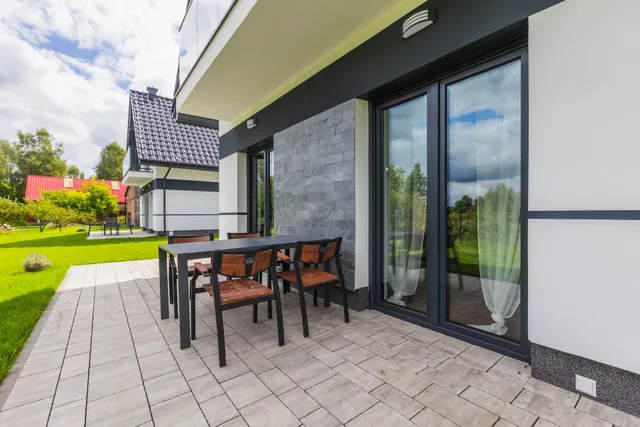 Wildlife Phototherapy