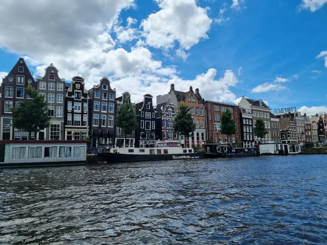 Rederij Kooij - Central Station