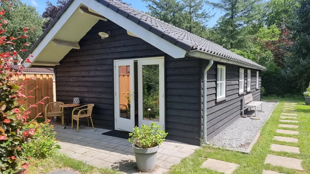 Aan de Bosrand Hoenderloo